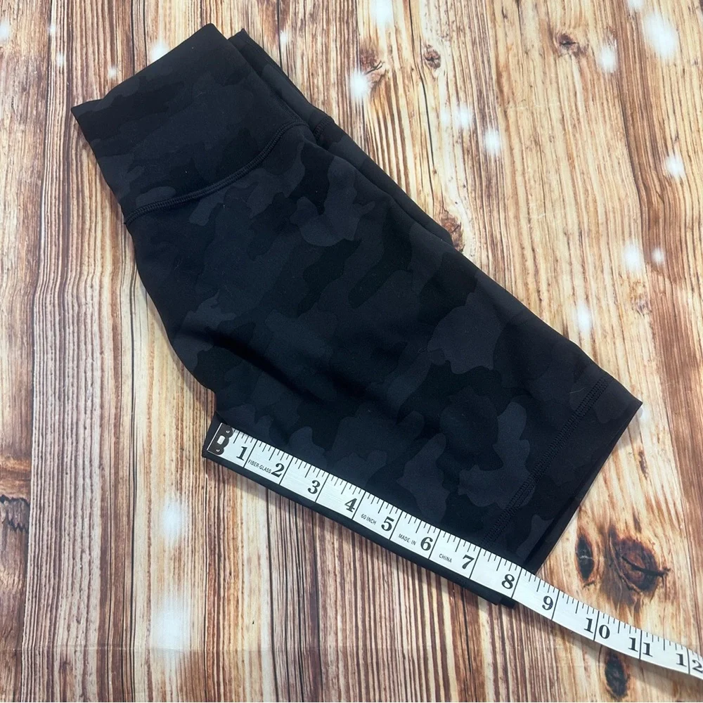 Lululemon Athletica Women’s Short Sizev4